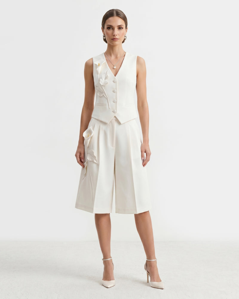 Floral Appliqué V-Neck Button Vest - White