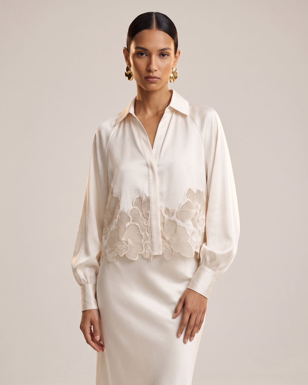 Satin Orchid-Embroidered Puff-Sleeve Shirt - Ivory