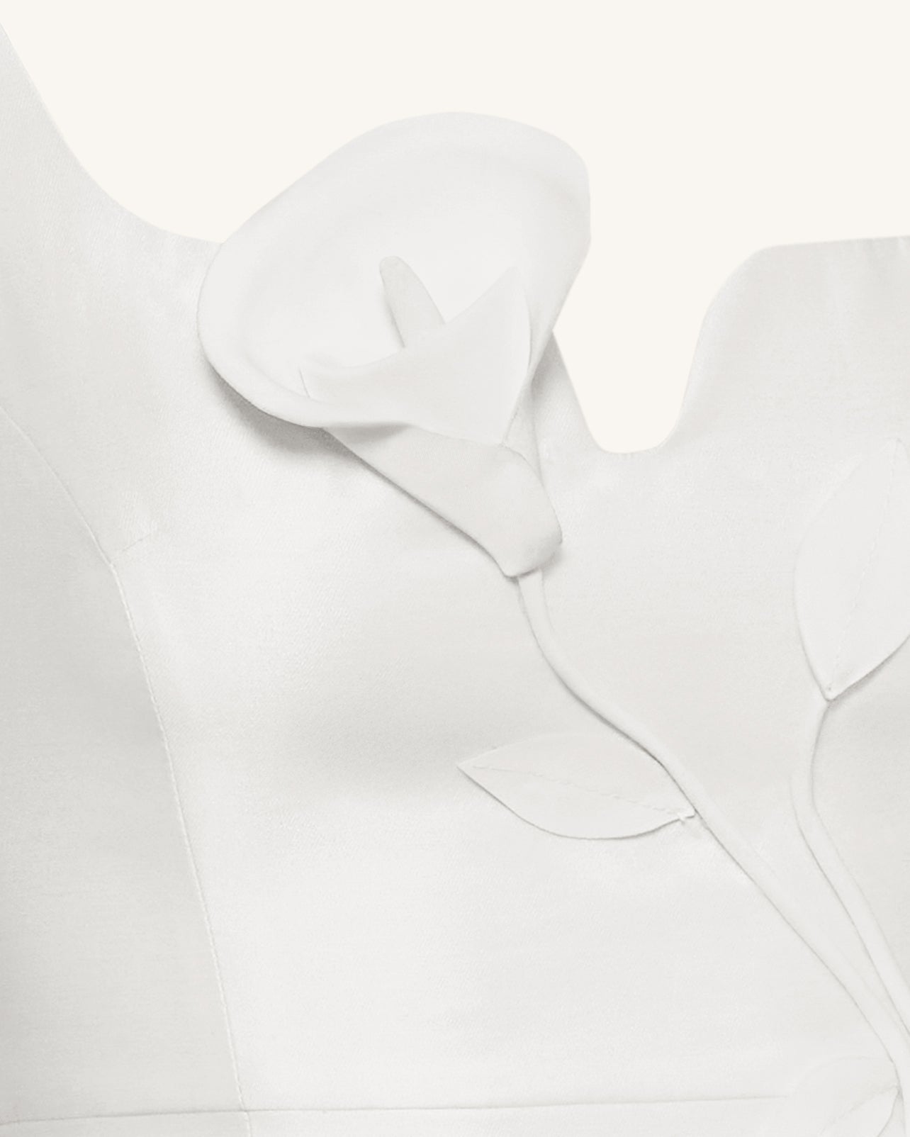 3D Vine-Appliqué Asymmetric Sweetheart Gown - White